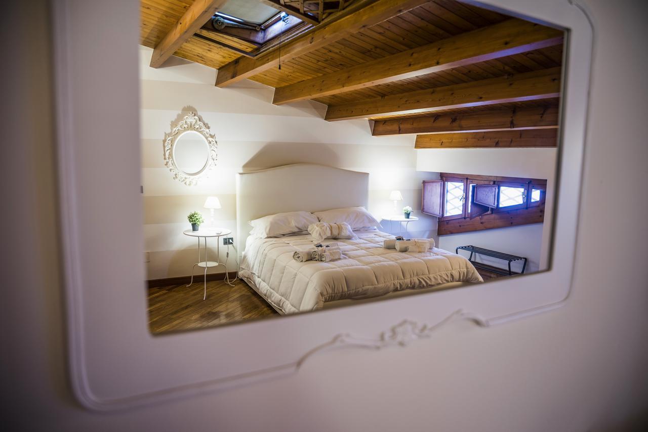 La Casa Di Ilde Al Duomo - Ortigia Holidays Syrakuzy Zewnętrze zdjęcie